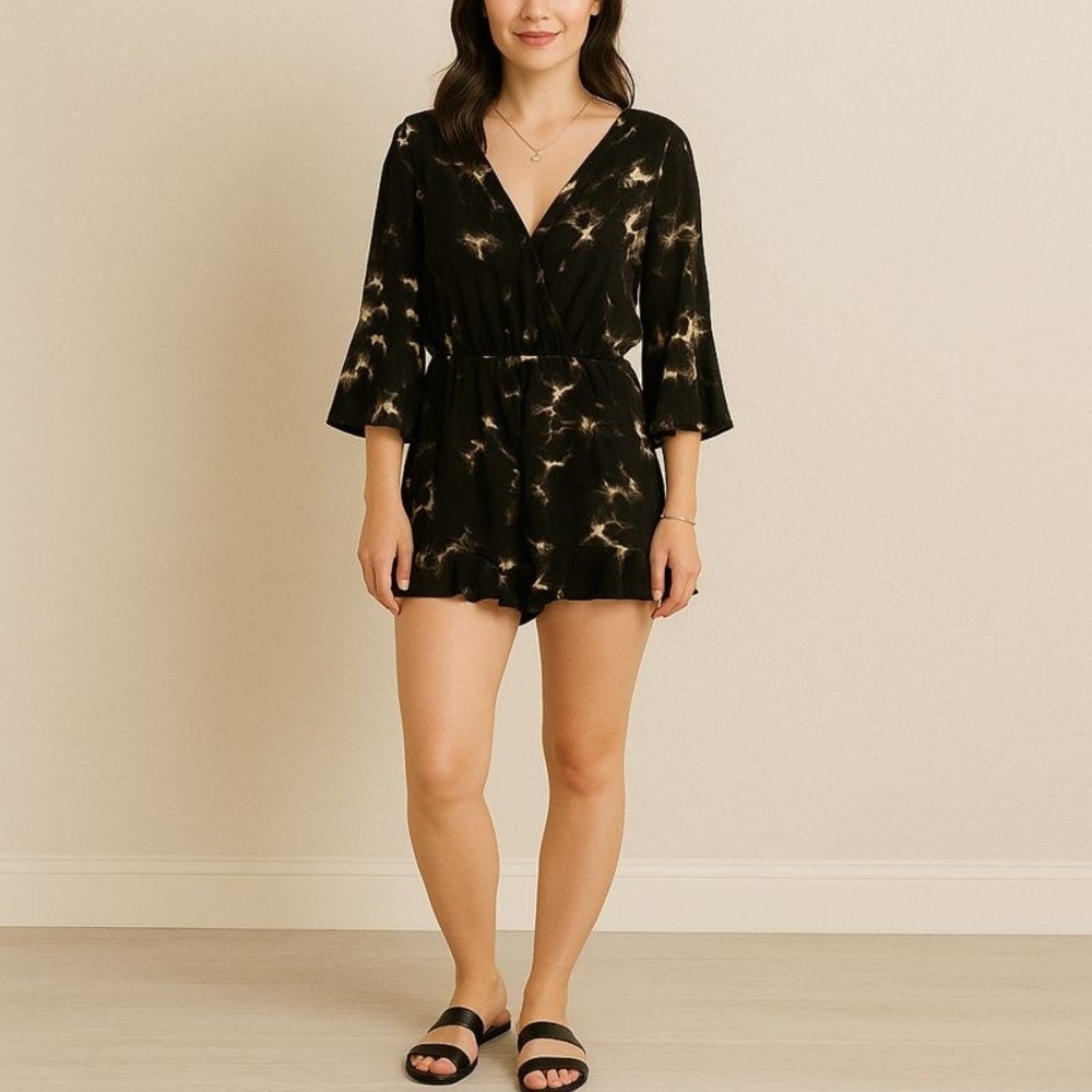 UK2LA V-Neck Surplice Black Tie Dye Bell Sleeve Romper Size Small Womens